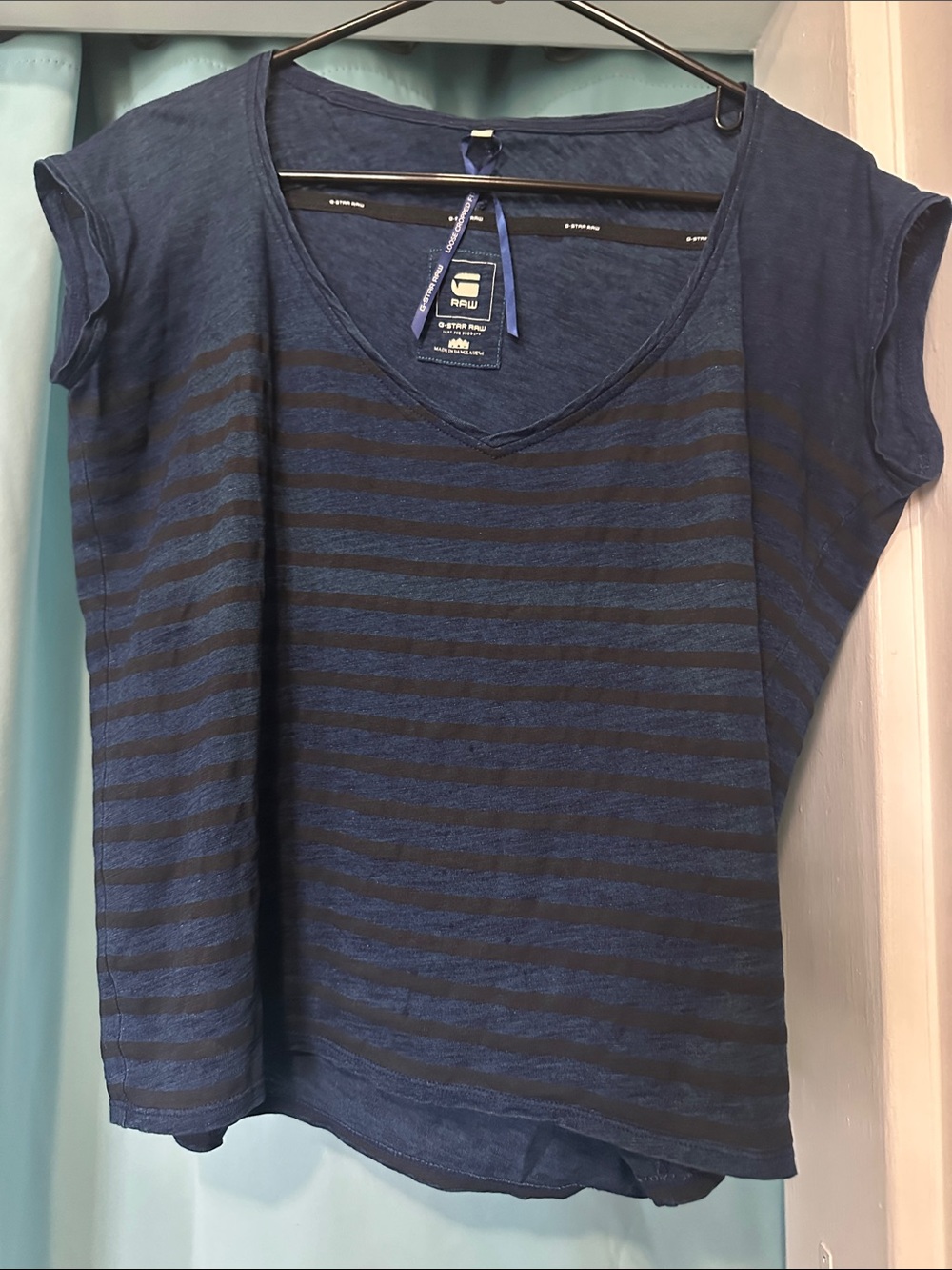 G-Star Navy and Dark Blue/Black Striped Loose Cropped Fit V-Neck Tee
